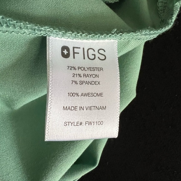 Figs Green Boxy Short Sleeve Tee - Picture 7 of 8